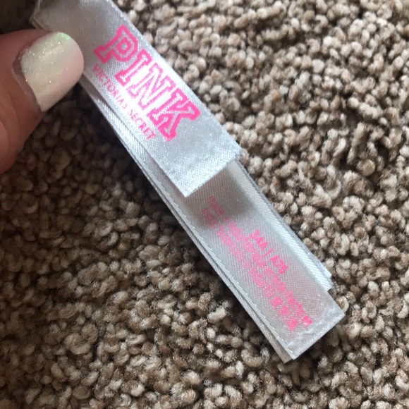 Pink bra - Picture 3 of 5